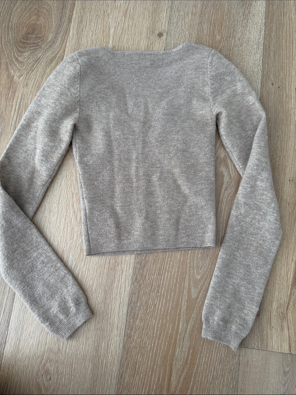 Aritzia Neutral Taupe Square-Neck Ribbed Long-Sleeve Crop Top - Picture 4 of 4